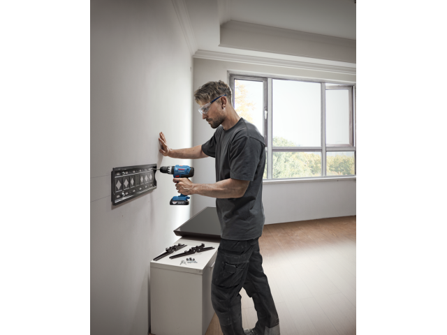 Akumulatorski udarni vrtalniki/vijačniki Bosch GSB 18V-25, 06019K9300